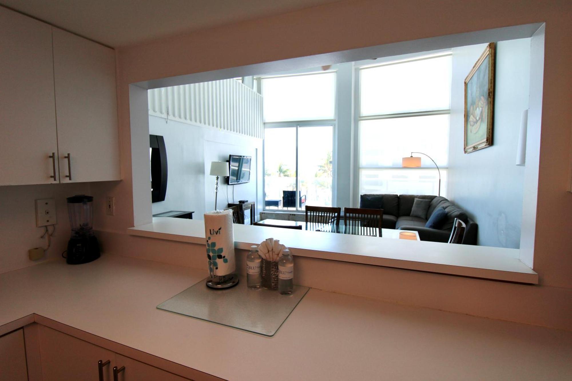 Castle M16 Oceanview Loft With Beach Access, Pool, Tennis And Free Parking! 마이애미 비치 외부 사진