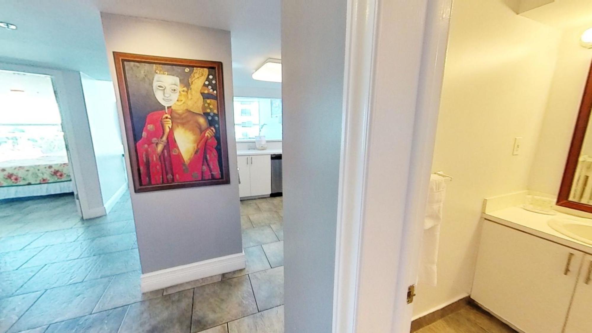 Castle M16 Oceanview Loft With Beach Access, Pool, Tennis And Free Parking! 마이애미 비치 객실 사진